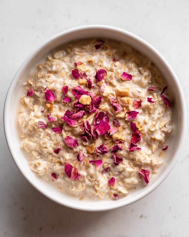 Creamy Rhubarb Overnight Oats Recipe