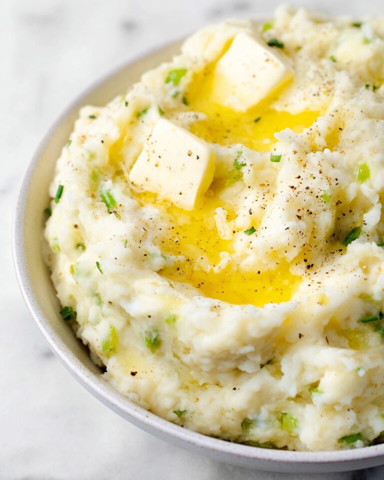 Creamy Mashed Potatoes with Sour Cream and Scallions Recipe
