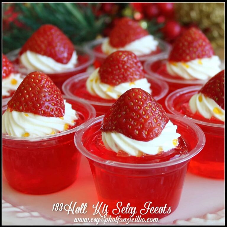 Santa Hat Holiday Jello Shots Recipe